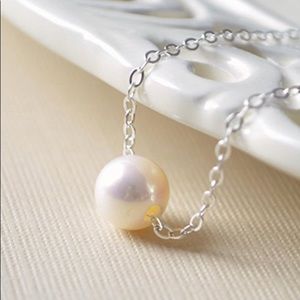 FREE W/ PURCHASE Pearl Choker/Clavicle Necklace